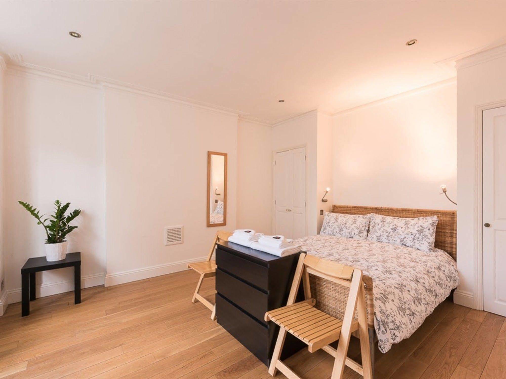 Kensington Apartments Ричмънд Екстериор снимка