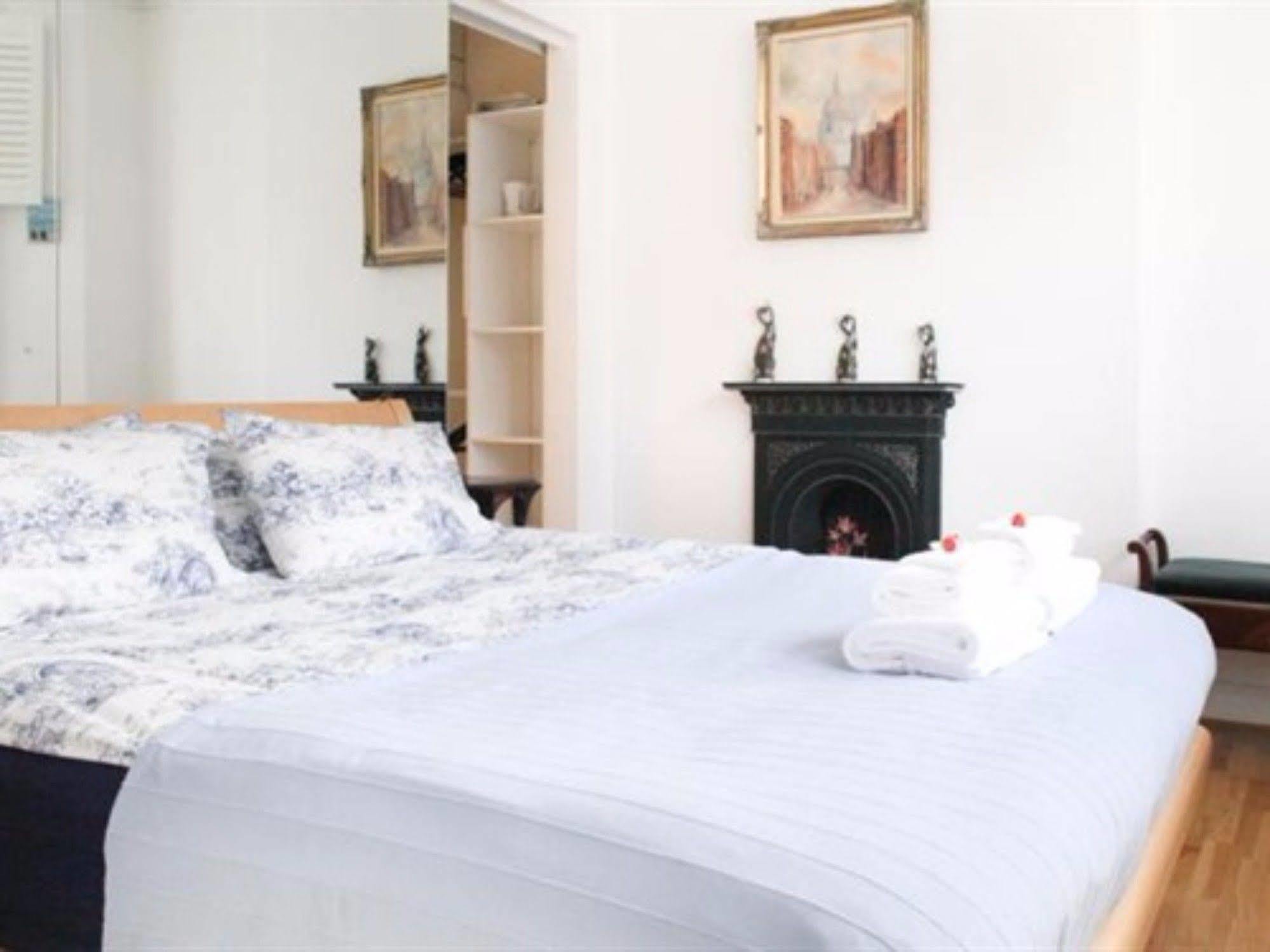 Kensington Apartments Ричмънд Екстериор снимка