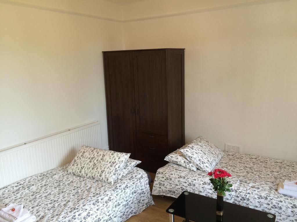 Kensington Apartments Ричмънд Екстериор снимка