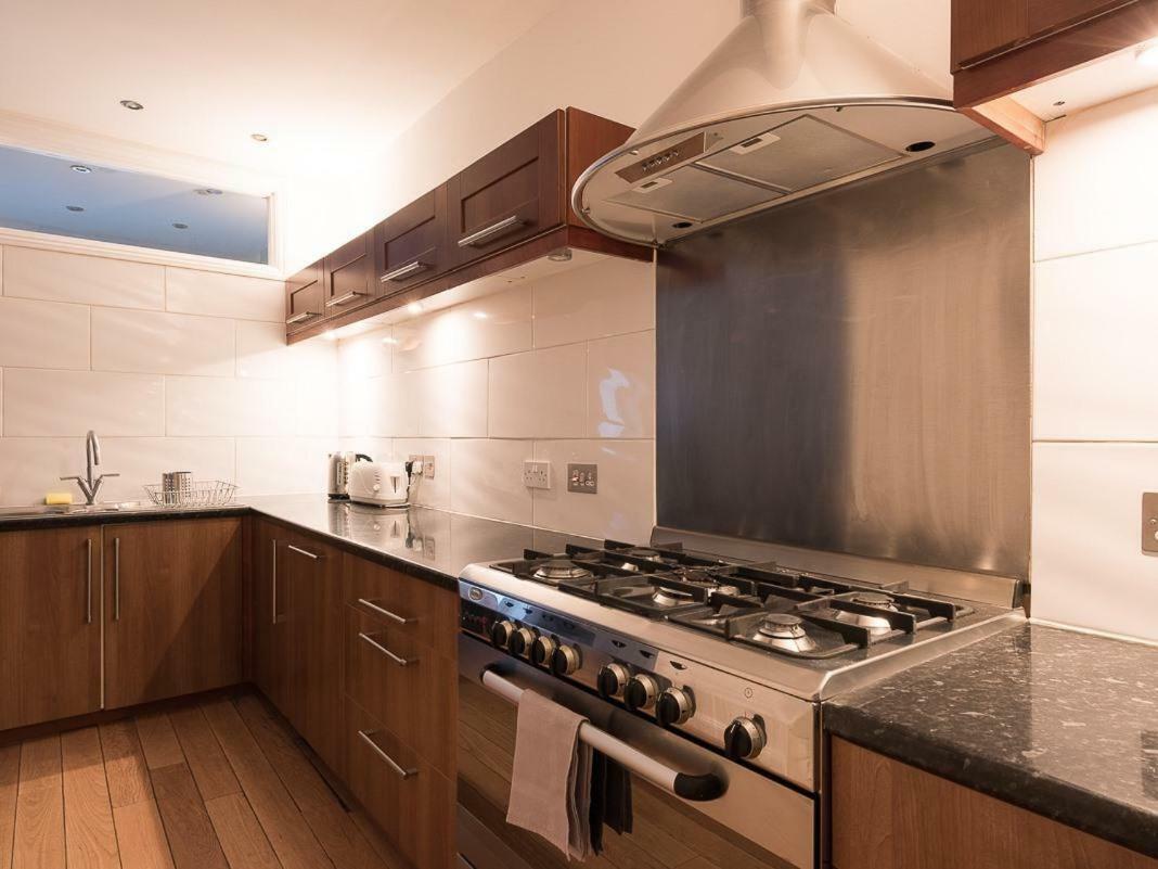 Kensington Apartments Ричмънд Екстериор снимка