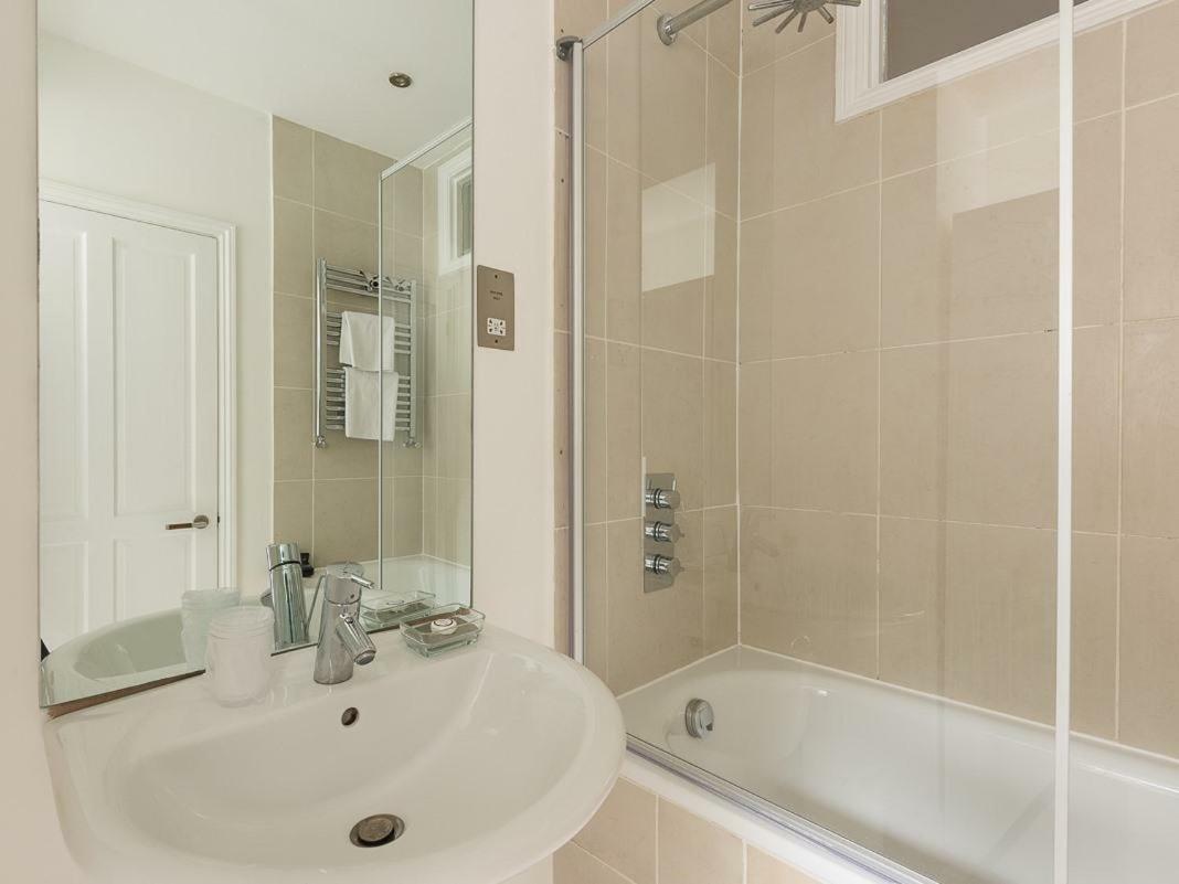 Kensington Apartments Ричмънд Екстериор снимка